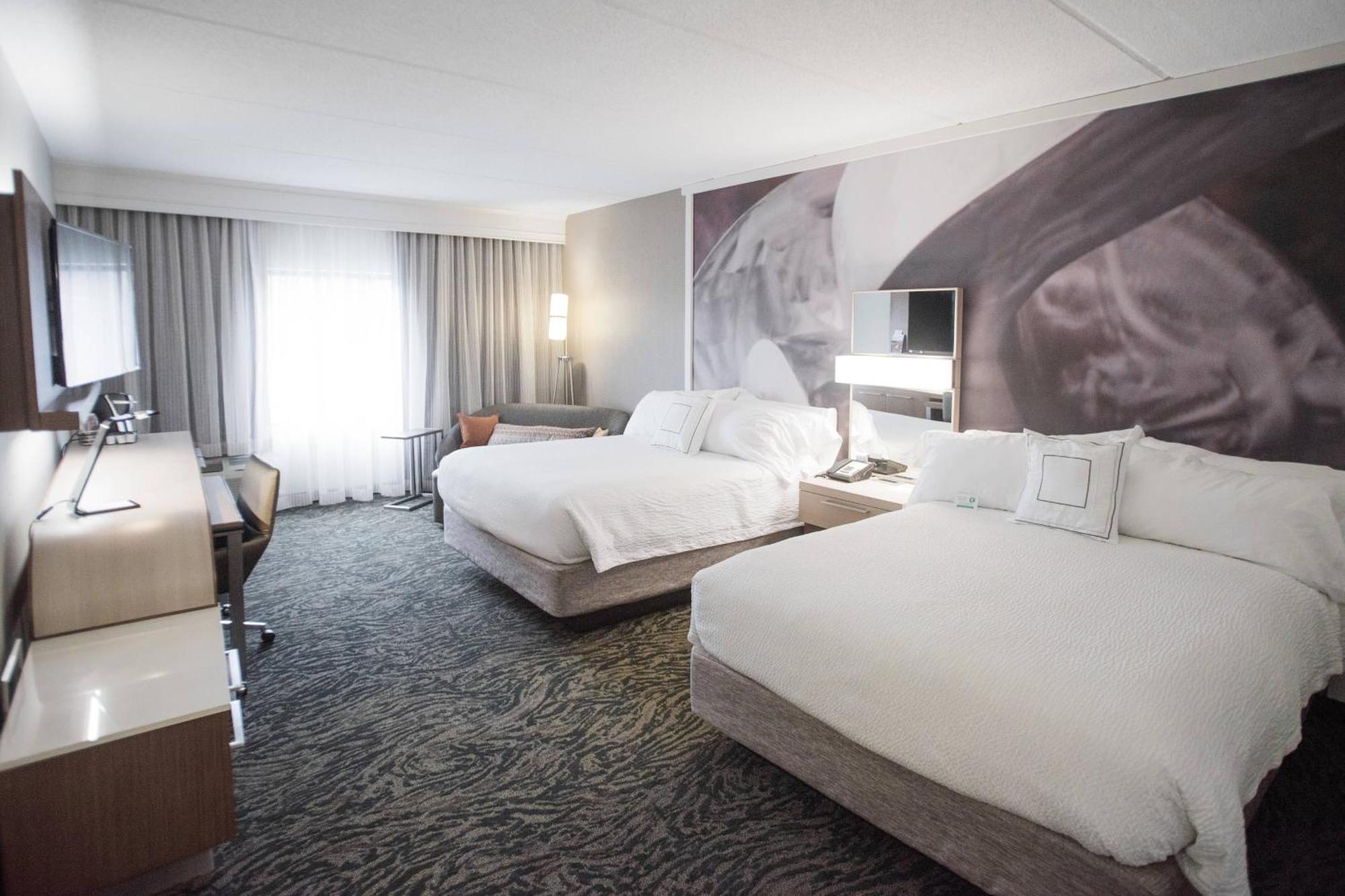 Courtyard By Marriott Hickory Hotel Exterior foto