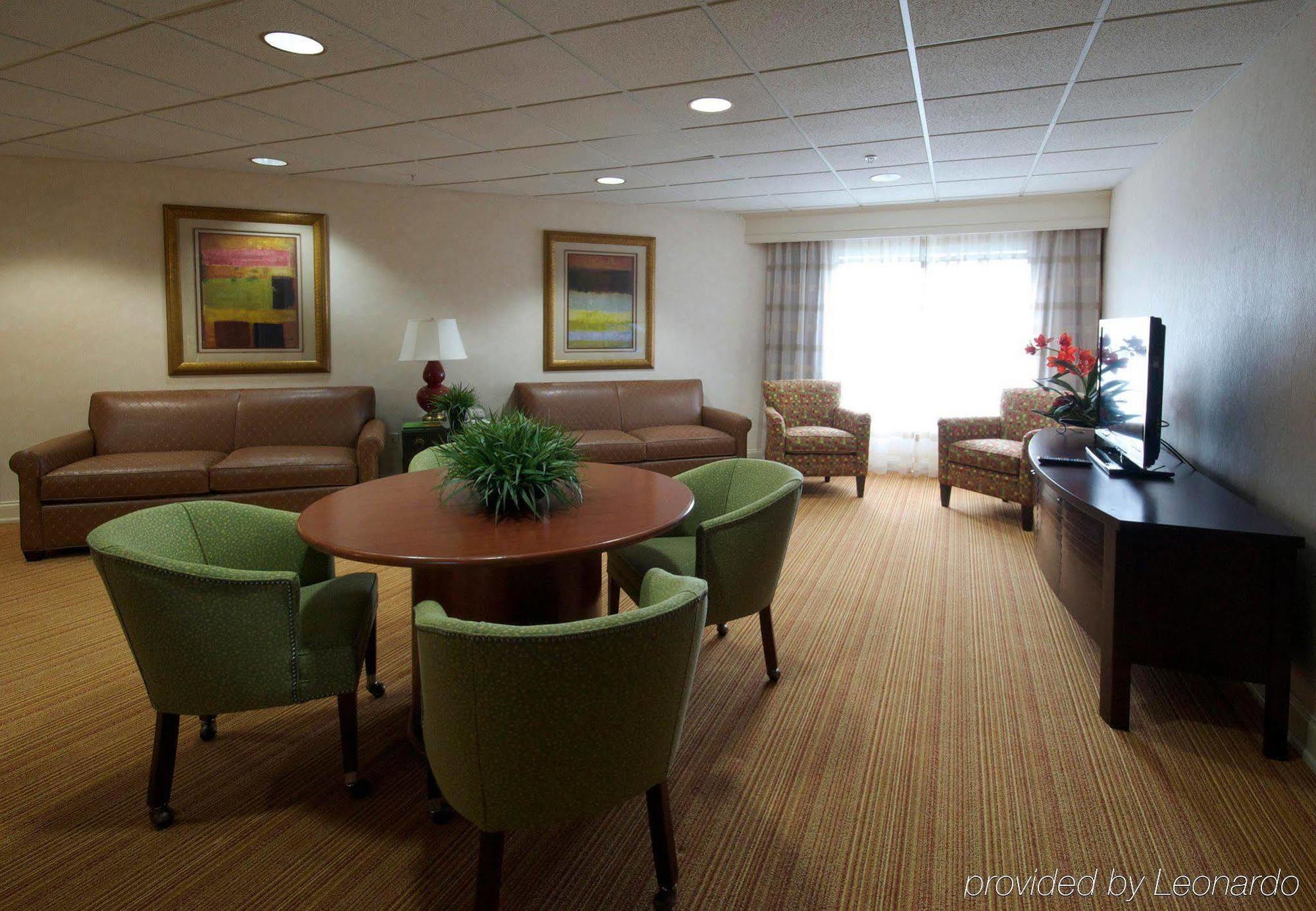 Courtyard By Marriott Hickory Hotel Exterior foto