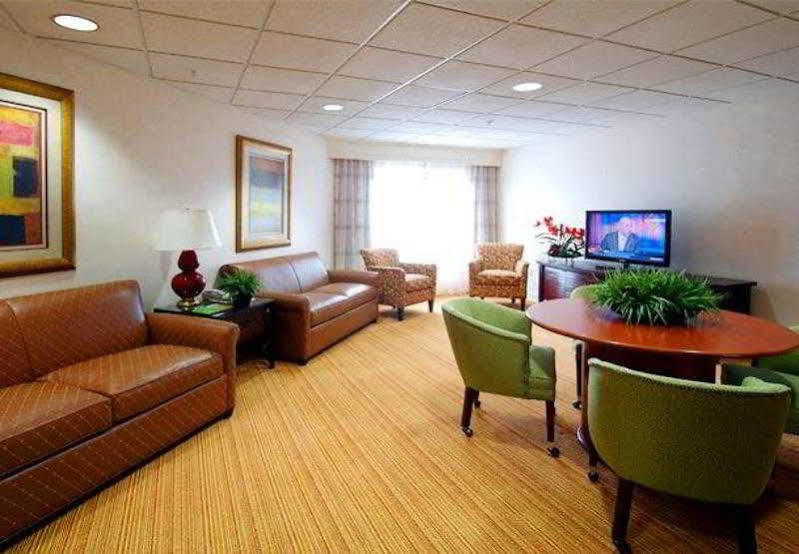 Courtyard By Marriott Hickory Hotel Exterior foto