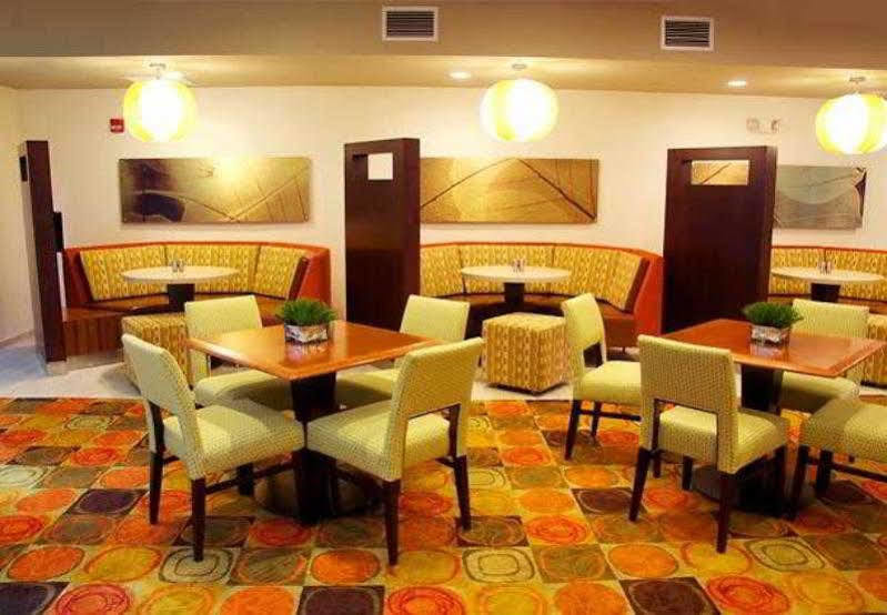Courtyard By Marriott Hickory Hotel Exterior foto